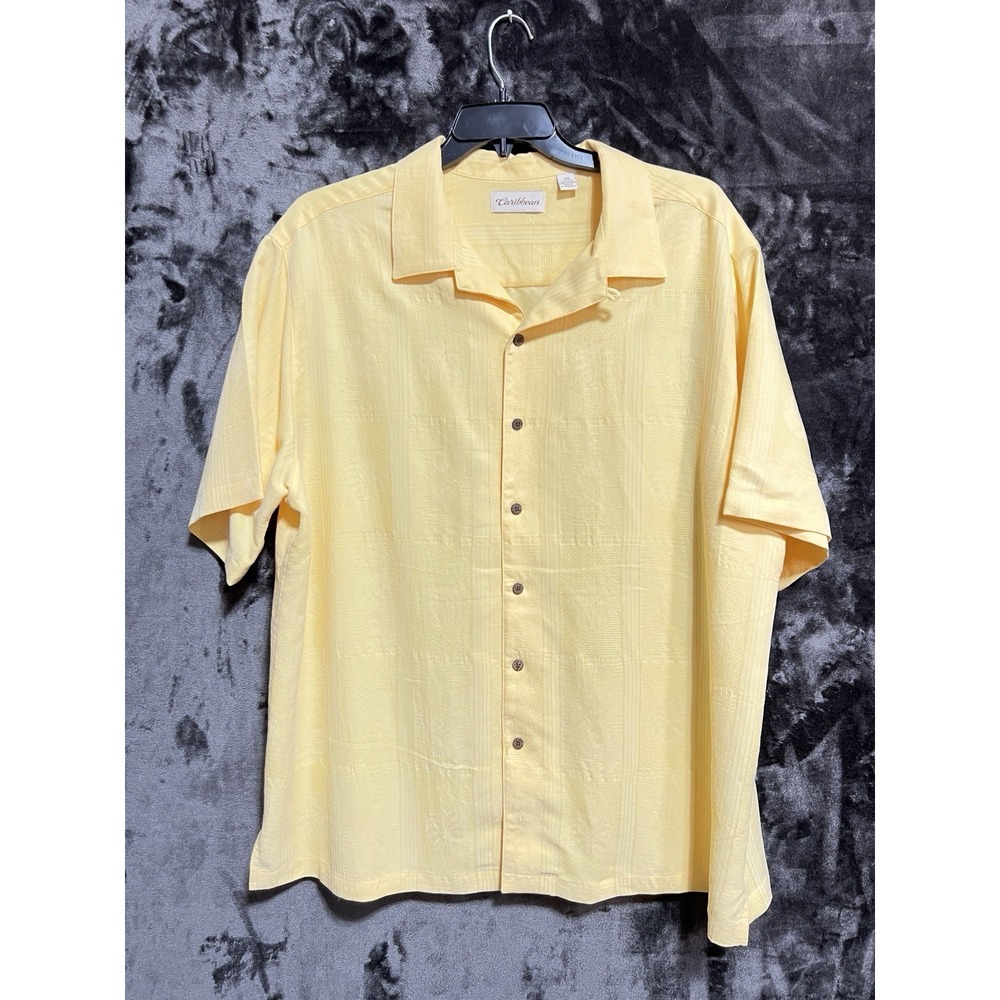 Caribbean‎ Men's Size: 2X Yellow Camp Shirt Button Up Short Sleeve Resort